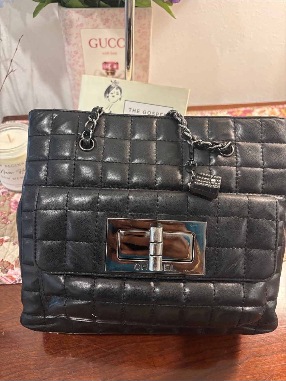 Chanel Lambskin Reissue
Chocolate Bar Flap in Black. EUC